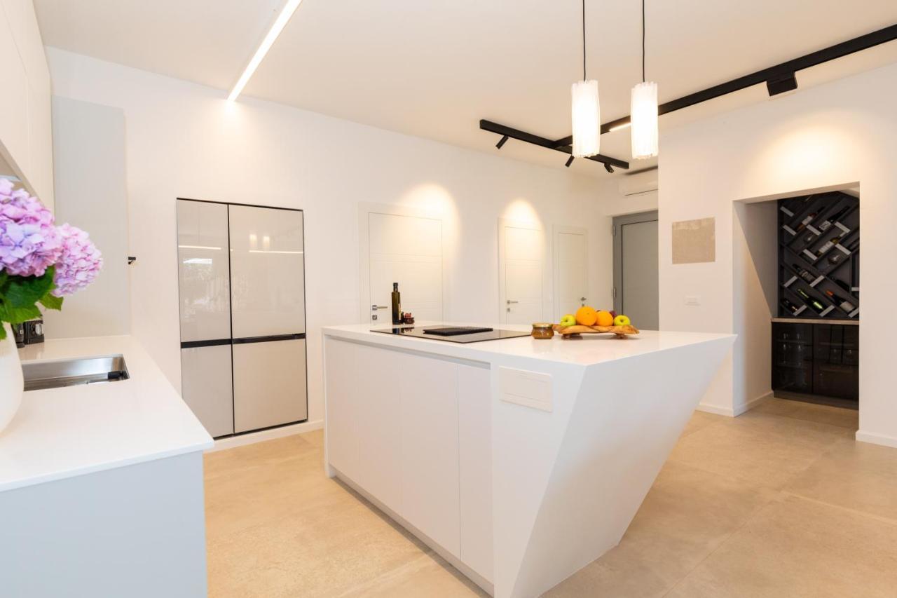 Škrip Luxury House Natanel 빌라 외부 사진